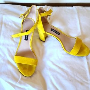 Nine West yellow suede